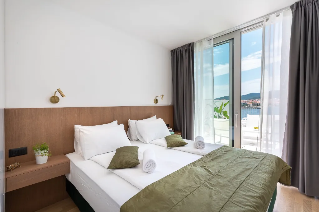 Modern Island Villa with Pool in Vela Luka
