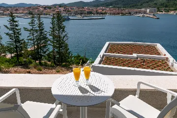 Modern Island Villa with Pool in Vela Luka