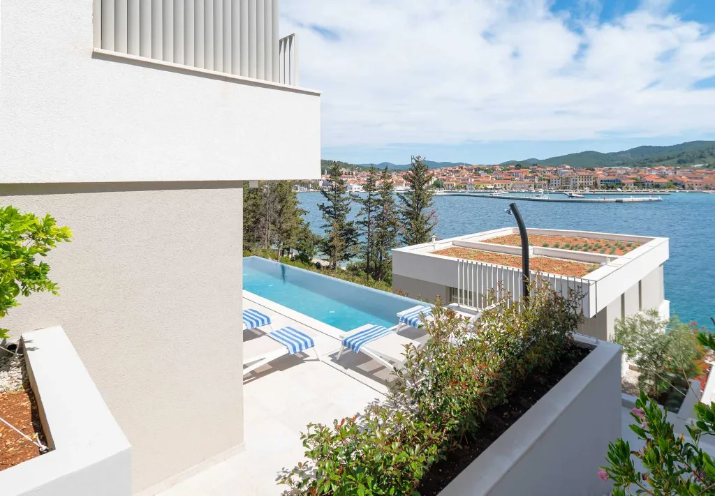 Modern Island Villa with Pool in Vela Luka