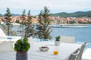 Modern Island Villa with Pool in Vela Luka