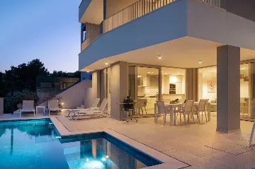 Modern Island Villa with Pool in Vela Luka