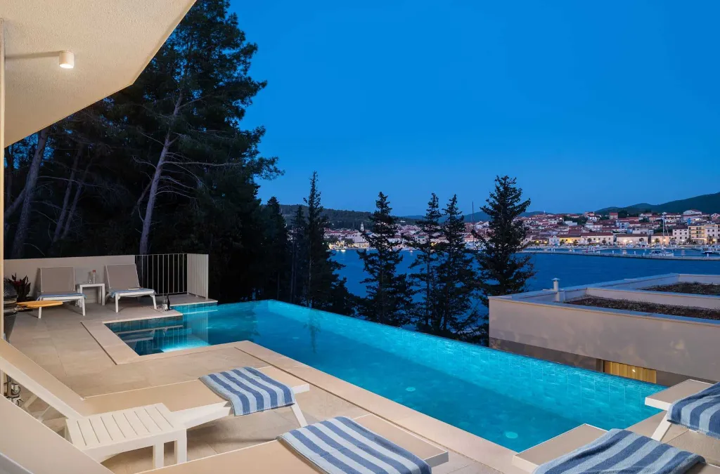 Modern Island Villa with Pool in Vela Luka