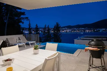 Modern Island Villa with Pool in Vela Luka