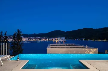 Modern Island Villa with Pool in Vela Luka