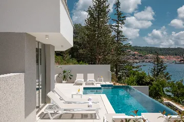 Seaside Villa Escape with Pool, Vela Luka