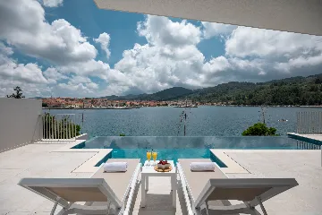 Seaside Villa Escape with Pool, Vela Luka