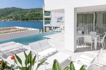 Seaside Villa Escape with Pool, Vela Luka