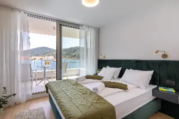 Seaside Villa Escape with Pool, Vela Luka