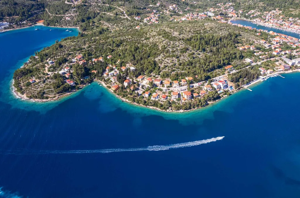 Seaside Villa Escape with Pool, Vela Luka