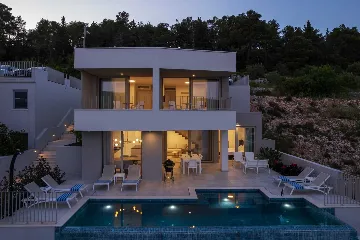 Seaside Villa Escape with Pool, Vela Luka