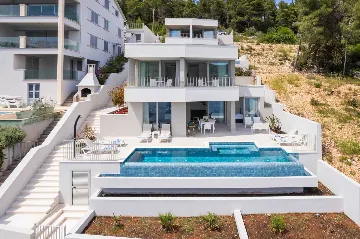 Seaside Villa Escape with Pool, Vela Luka