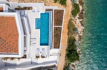 Seaside Villa Escape with Pool, Vela Luka