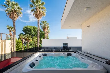 Modern 7-Bedroom Villa with Heated Pool in Kaštel Stari