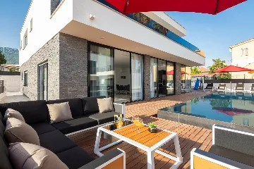Modern 7-Bedroom Villa with Heated Pool in Kaštel Stari