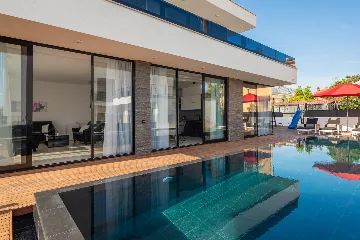 Modern 7-Bedroom Villa with Heated Pool in Kaštel Stari