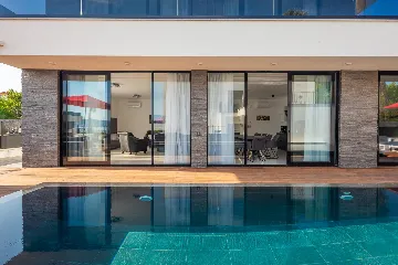 Modern 7-Bedroom Villa with Heated Pool in Kaštel Stari