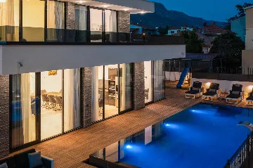 Modern 7-Bedroom Villa with Heated Pool in Kaštel Stari