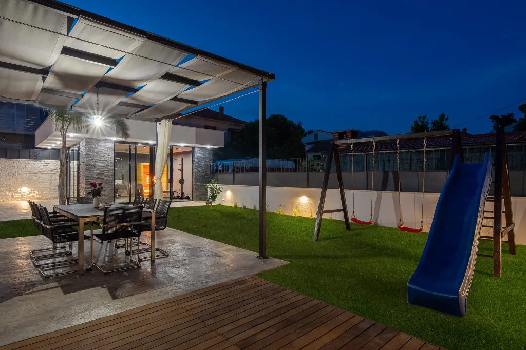 Modern 7-Bedroom Villa with Heated Pool in Kaštel Stari