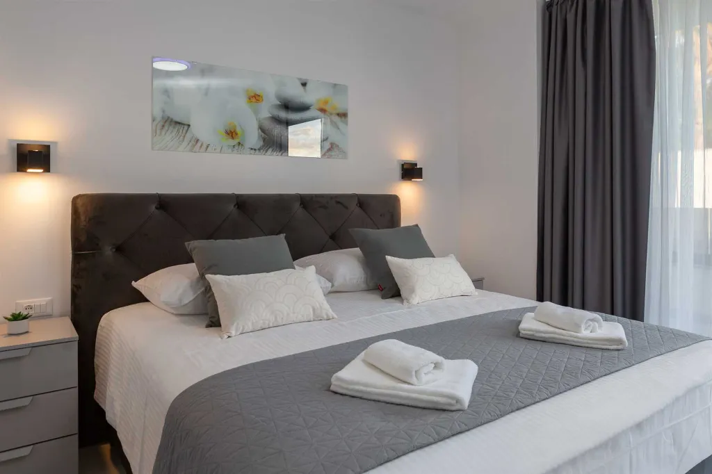 Modern 7-Bedroom Villa with Heated Pool in Kaštel Stari