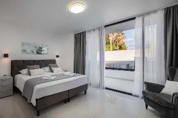 Modern 7-Bedroom Villa with Heated Pool in Kaštel Stari