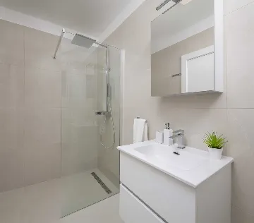 Modern 7-Bedroom Villa with Heated Pool in Kaštel Stari