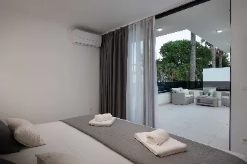 Modern 7-Bedroom Villa with Heated Pool in Kaštel Stari