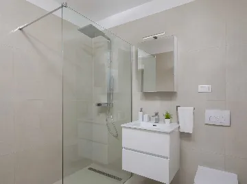 Modern 7-Bedroom Villa with Heated Pool in Kaštel Stari