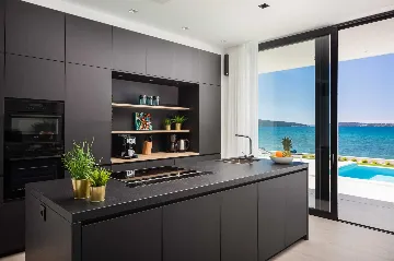 Modern Seafront Villa with Pool in Kaštel Kambelovac