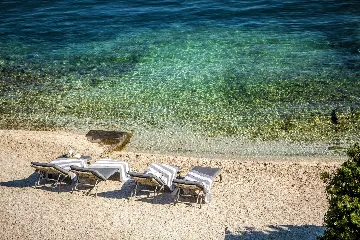 Seaside Retreat Villa in Okrug Gornji with 8 Bedrooms