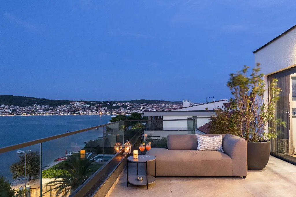 Seaside Retreat Villa in Okrug Gornji with 8 Bedrooms