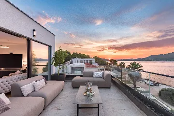 Seaside Retreat Villa in Okrug Gornji with 8 Bedrooms