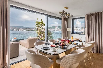 Seaside Retreat Villa in Okrug Gornji with 8 Bedrooms
