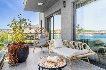 Seaside Retreat Villa in Okrug Gornji with 8 Bedrooms