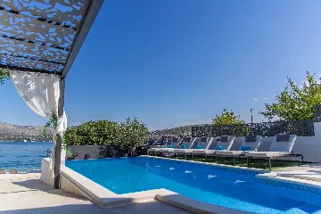 Seaside Retreat Villa in Okrug Gornji with 8 Bedrooms