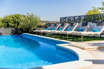 Seaside Retreat Villa in Okrug Gornji with 8 Bedrooms