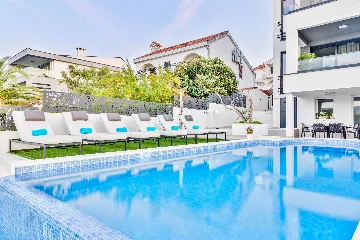 Seaside Retreat Villa in Okrug Gornji with 8 Bedrooms