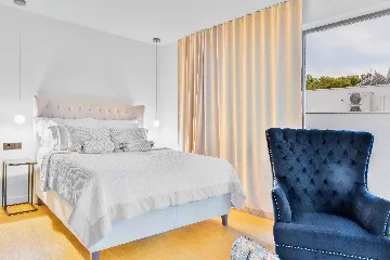 Seaside Retreat Villa in Okrug Gornji with 8 Bedrooms