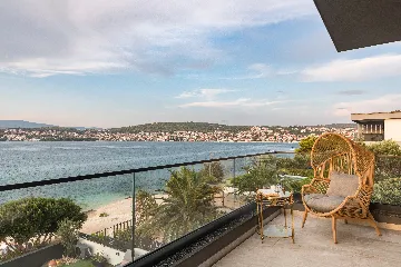 Seaside Retreat Villa in Okrug Gornji with 8 Bedrooms