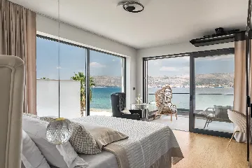 Seaside Retreat Villa in Okrug Gornji with 8 Bedrooms