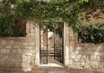 Contemporary City Villa with 6 Bedrooms in Rovinj