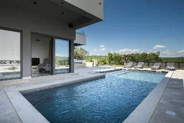 Modern Villa with Pool and Jacuzzi in Rakalj