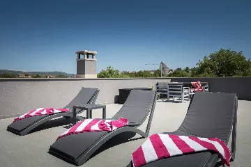 Modern Villa with Pool and Jacuzzi in Rakalj