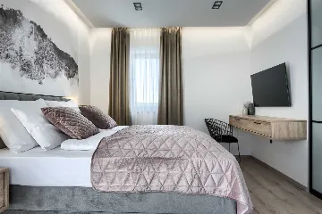 Modern Villa with Pool and Jacuzzi in Rakalj