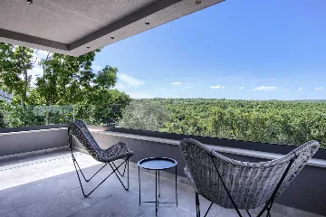 Modern Villa with Pool and Jacuzzi in Rakalj