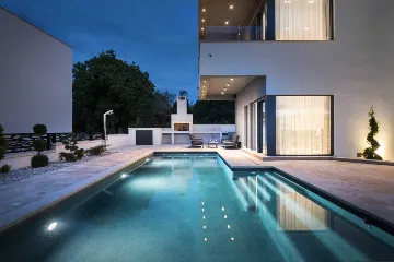 Modern Villa with Pool and Jacuzzi in Rakalj