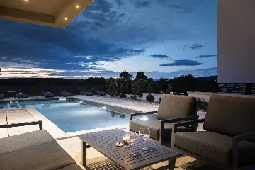 Modern Villa with Pool and Jacuzzi in Rakalj