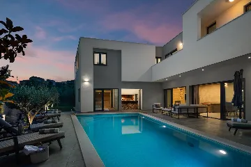 Contemporary Villa with Heated Pool in Solin