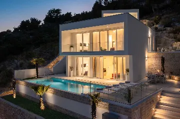 Modern Seaside Villa with Heated Pool in Trogir
