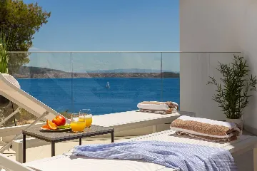 Modern Seaside Villa with Heated Pool in Seget Donji