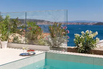 Modern Seaside Villa with Heated Pool in Seget Donji